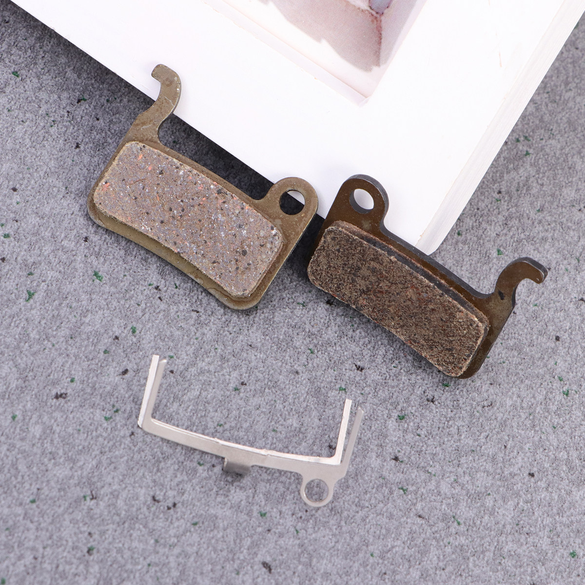 2 sets semi-metalen remblokken - Brake Pads Bike recensie en prijs